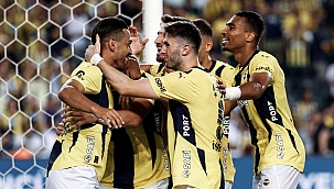 Fenerbahçe Kadıköy'de turladı