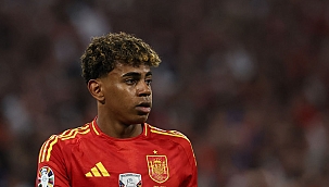 Lamine Yamal bir kez daha adını tarihe yazdırdı