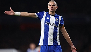 Pepe futbola veda etti