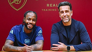 Sterling imzayı attı! Transferin son gününde...