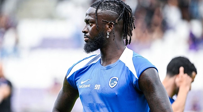 Trabzonspor'a, 1.97'lik yeni Nijeryalı santrfor!