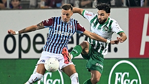 Tur Trabzon'a kaldı!