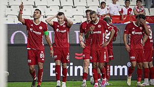 Antalya'da nefesleri kesen maç! 90+8'de galibiyet
