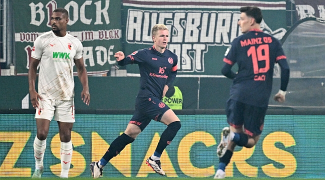 Bundesliga 2 kırmızı ve 5 golle haftaya başladı