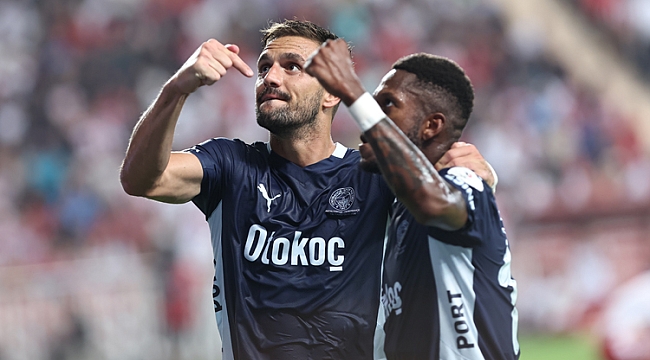 Fenerbahçe ikinci yarı açıldı!