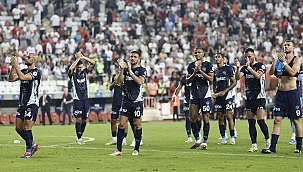 Fenerbahçe, taraftarının karşısına gitti! İşte o anlar
