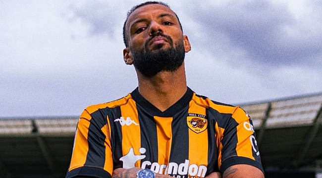 Hull City'e imza attı!