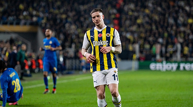 Ryan Kent parasını bırakmıyor!    
