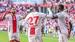 Süper Lig'de 7 gollü düello! Samsun'da geri dönüş...