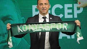 Konyaspor'da Recep Uçar dönemi başladı! 1 yıllık imza
