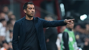 Van Bronckhorst'tan Icardi ve Osimhen'e özel plan!