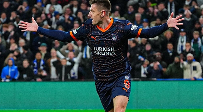 Başakşehir ilk puanını aldı
