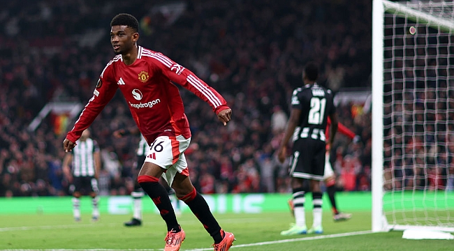 Man. United ikinci yarıda işi bitirdi