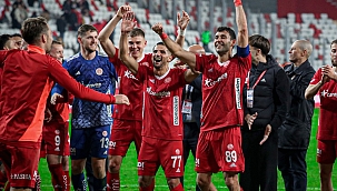 Antalyaspor evinde seriye bağladı