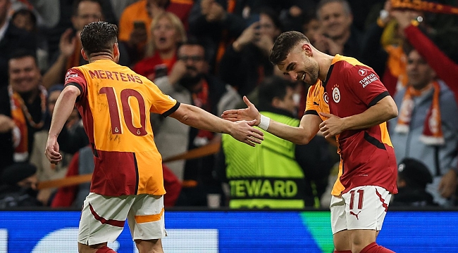 Avrupa Ligi'nin kralları Yunus Akgün ve Mertens!