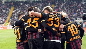 G.Saray deplasmandaki seriyi 15 maça çıkardı