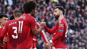 Manchester United farklı kazandı