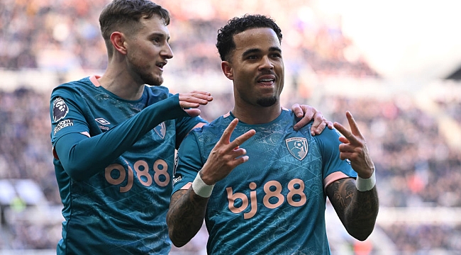 Bournemouth farka gitti