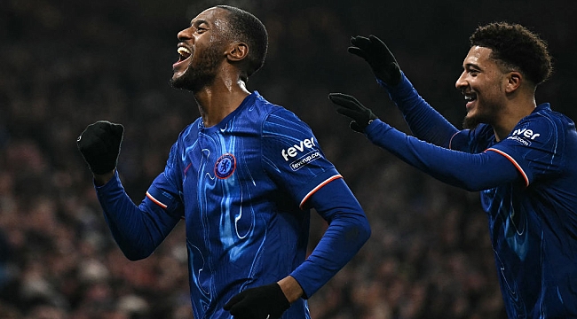 Chelsea zorlanmadan turladı