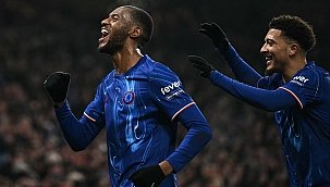 Chelsea zorlanmadan turladı