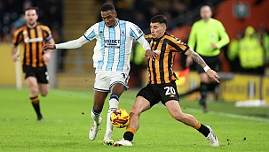 Hull City 90+3'te yıkıldı
