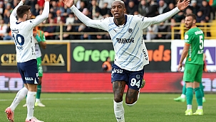 Talisca ilk golüne imza attı