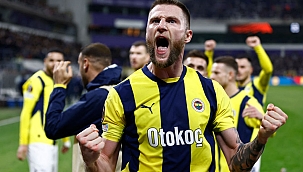 Fenerbahçe zaferini kutladı!