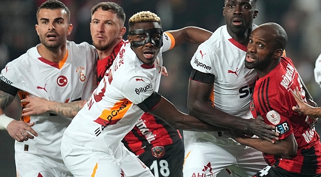 Galatasaray'da 4 sarı kart, dört cezalı oyuncu var!