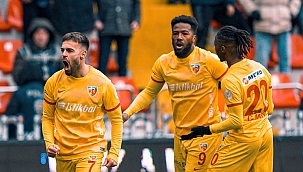 Kayseri'de 1 kırmızı ve 5 gollü düello! Siftahı yaptı