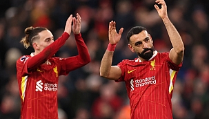 Liverpool zirvede tek kaldı