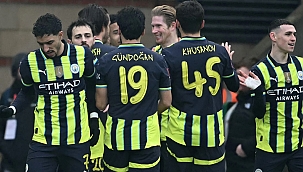 Manchester City kupada geriden gelerek kazandı!