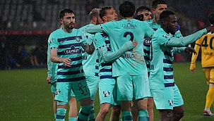 Rizespor ilk yarıdaki gollerle turladı