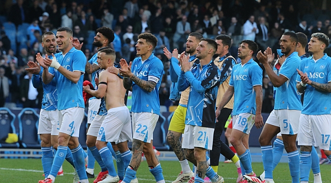 Napoli tam 5 maç sonra kazandı, yarışta kaldı!