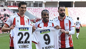 Rıza Çalımbay ilk maçında 3 puanı cebine koydu!