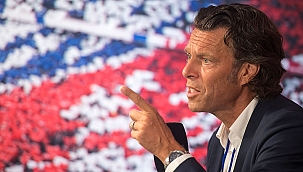 Urs Meier derbiye geliyor!