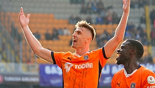 Başakşehir'e galibiyeti golcüsü Piatek getirdi