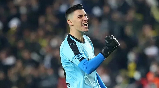 Berke imzaya hazır!