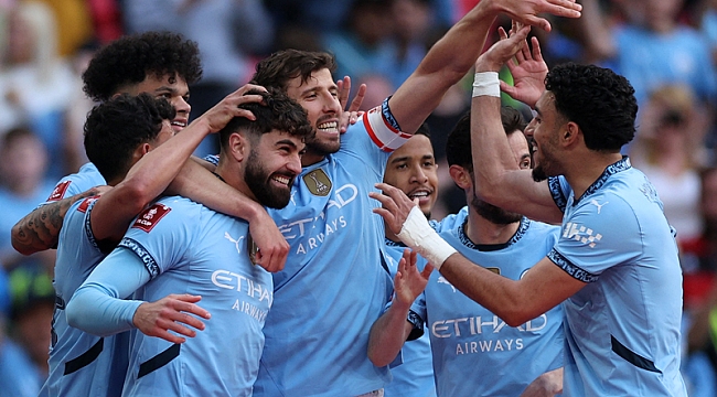Manchester City FA Cup'ta 2 golle final biletini kaptı!