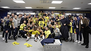 Maç sonu Fenerbahçe'nin zafer pozu geldi! O anlar...