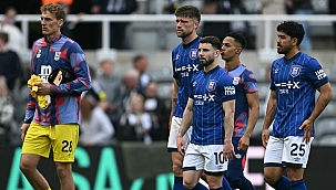 Premier League'de küme düşen son takım belli oldu!