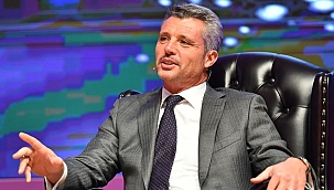 Ve adaylığını duyurdu!