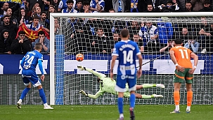 Alaves'in ligde kalmak için kritik zaferi