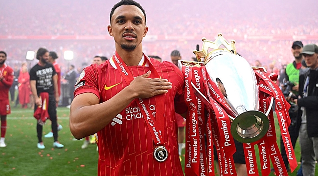 Alexander-Arnold imzayı attı!