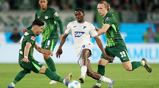 Bundesliga'nın açılış maçında 4 gol
