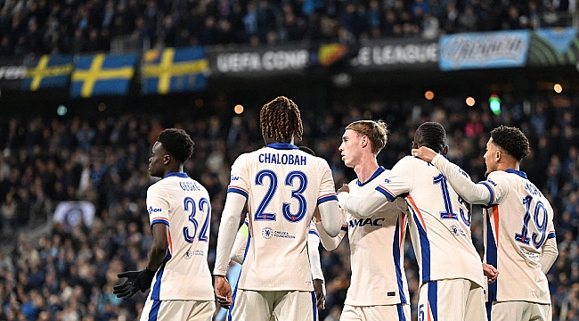 Chelsea İsveç'te farklı kazandı