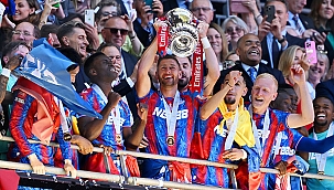 FA Cup tarihinde bir ilk yaşandı! İşte o kareler...