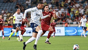 Fenerbahçe'ye 4 gollü şok!