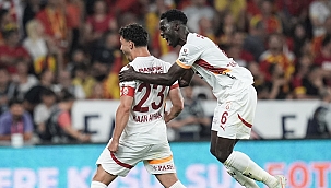 Galatasaray ikinci yarı açıldı!