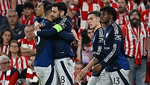 Man. United İspanya'da herkesi şaşırttı! 3 gol