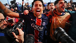 Paris SG final biletini kazandı